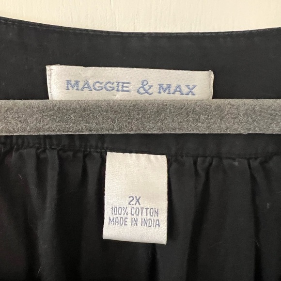 Maggie and Max Black Embroidered Women's Top Size 2X (i116) - Picture 2 of 7